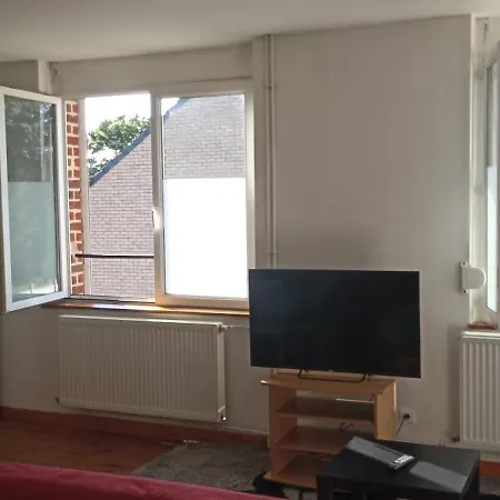 Cosy Bien Situe Avec Apartment *