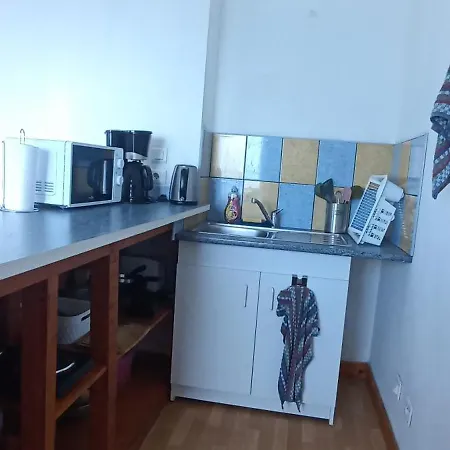 Cosy Bien Situe Avec Apartment *